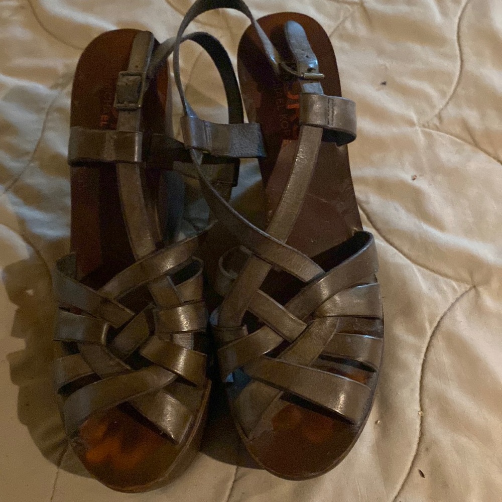 Michael’s Khors 3 inch heels brown